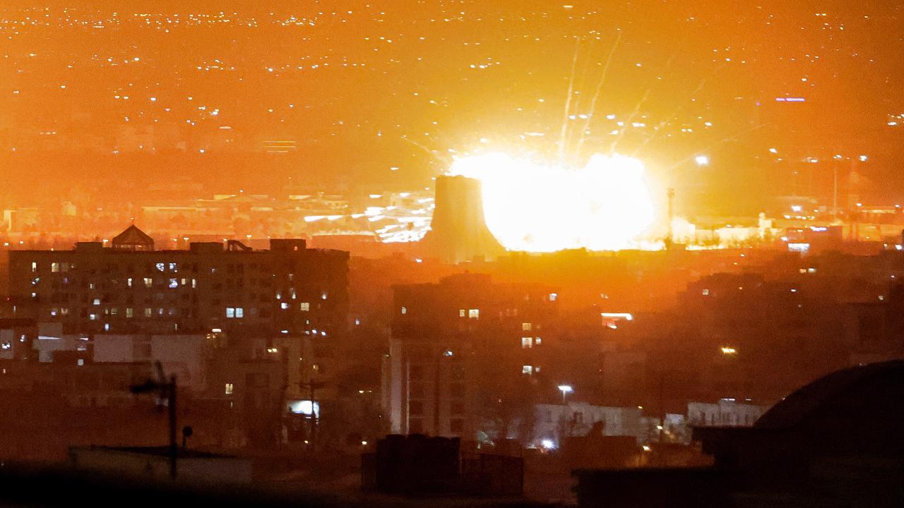 ABD ve İsrail'in geceden bu yana düzenlediği saldırılarda İran'da 34 kişi öldü