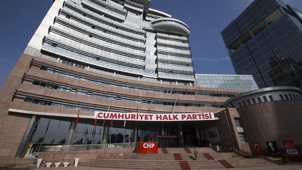 CHP, Burcu Köksal'ı disipline sevk etti