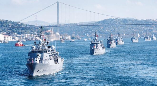 Boğaz’da 15 savaş gemisiyle Preveze gururu… TCG Anadolu da geçit töreninde