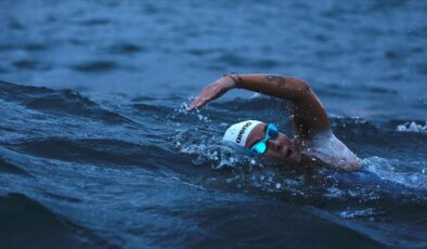 Ultra maraton yüzücüsü Bengisu Avcı’nın Kuzey Kanalı geçişi başladı