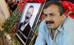 Sırrı Süreyya Önder’in “Kürt müsünüz?” sorusuna yanıtı yeniden gündem oldu