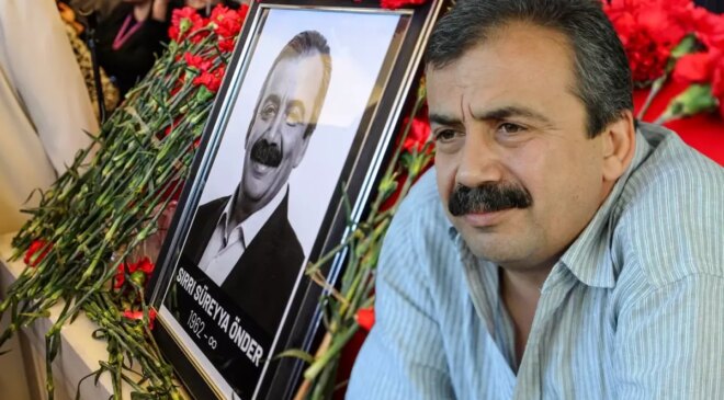 Sırrı Süreyya Önder’in “Kürt müsünüz?” sorusuna yanıtı yeniden gündem oldu