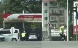 Kargalar trafik polisine saldırdı! Ekip otosuna binip kurtuldu
